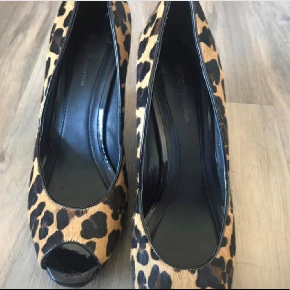 BCBG Cheetah wedges